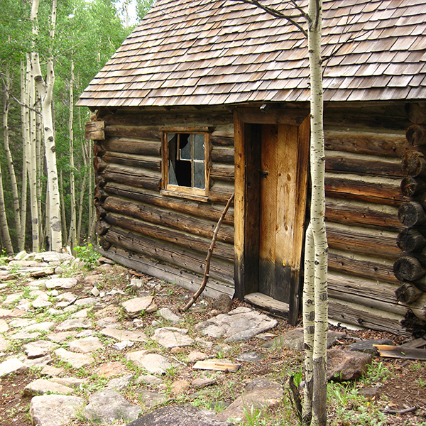 An old log cabin