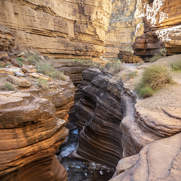 A view of a sinuous canyon in the Grand Canyon through the Tapeats Sandstone