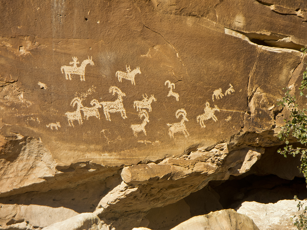 Petroglyphs of bighorn sheep on the trail to Delicate Arch