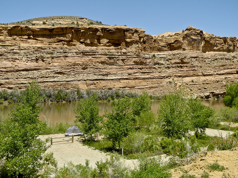 A campsite along the Colorado River at Grandstaff Campground