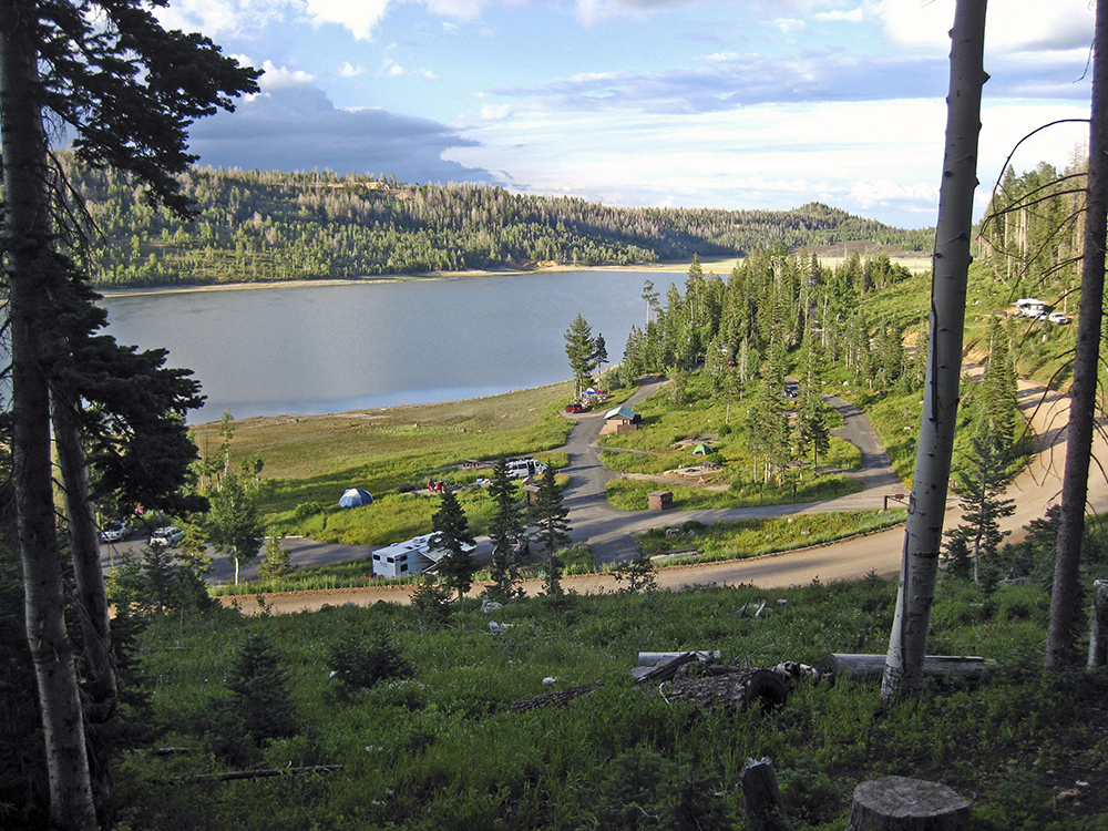 Spruces Campground on the shores of Navajo Lake